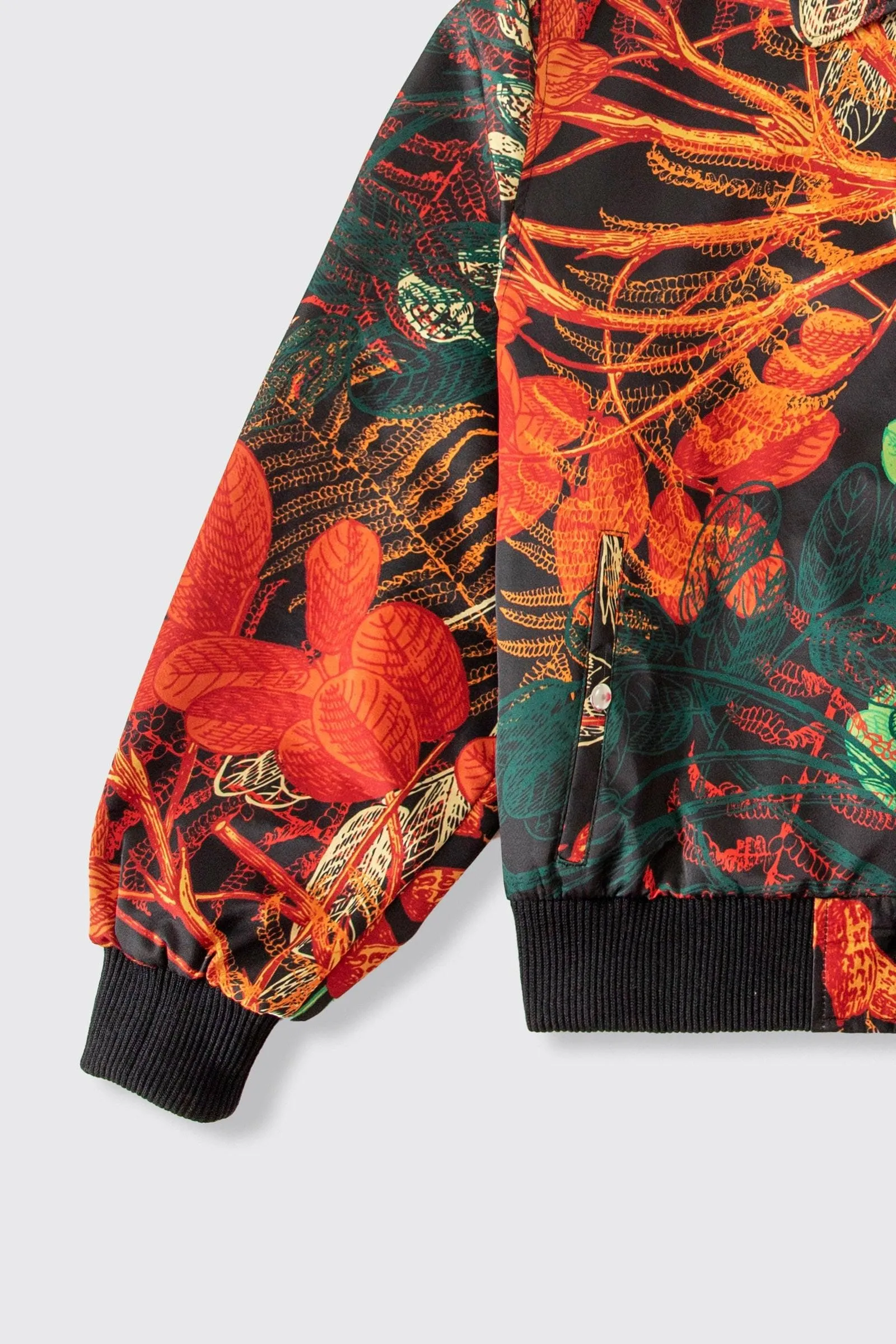 JUNGLE PRINT OVERSIZED BOMBER